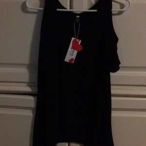 NWT Relipop Black Top